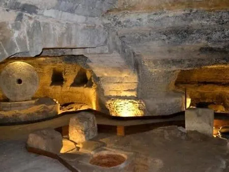 Seventy-five Castri di Lecce